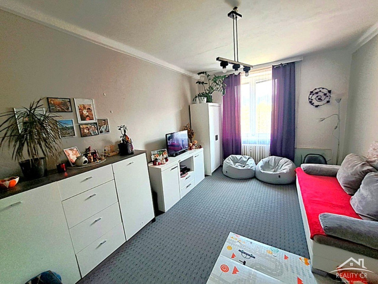 tn_zoom_filename_19086