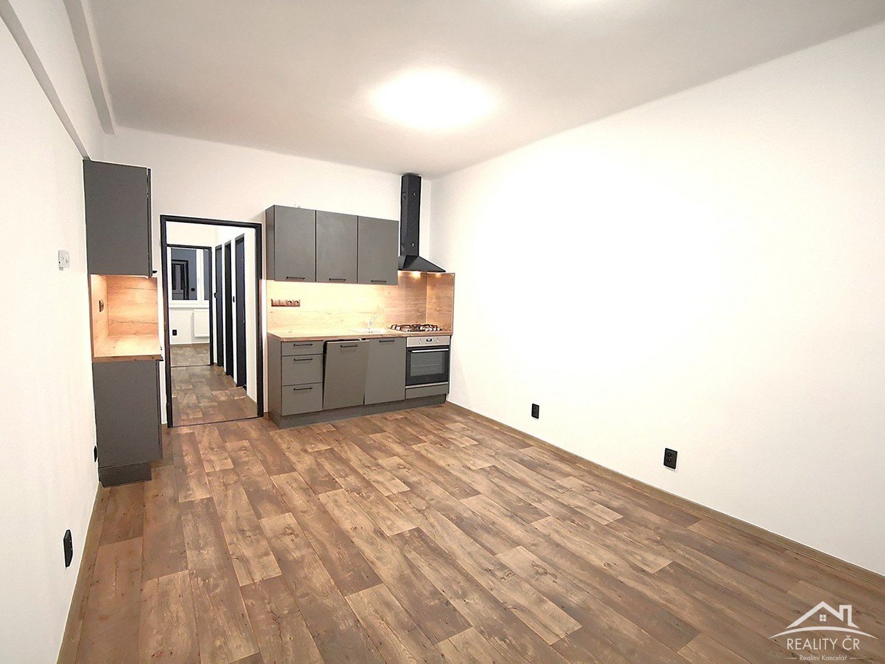 tn_zoom_filename_19093